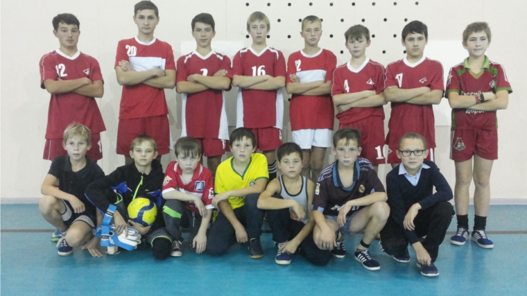 Первая игра Кубка «Присурье» по мини-футболу завершилась в пользу «Спартака»