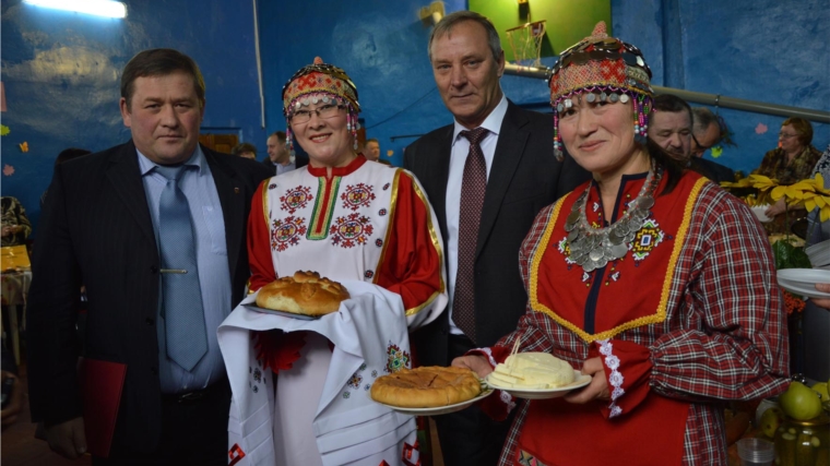 _Глава администрации города Алатыря А.В. Седов поздравил работников сельского хозяйства с профессиональным праздником