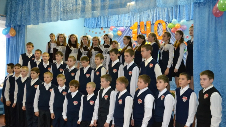 Юбиляры года: В Анастасовской школе прошло праздничное мероприятие, посвященное ее 140-летию