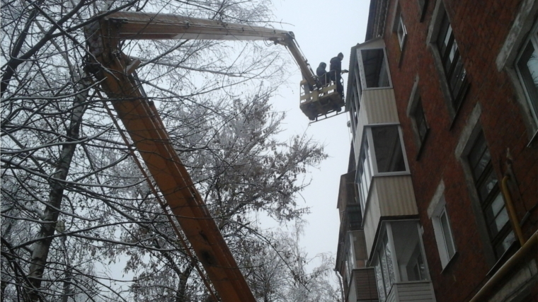 В Ленинском районе реализуется программа софинансирования капитального ремонта балконов и фасадов