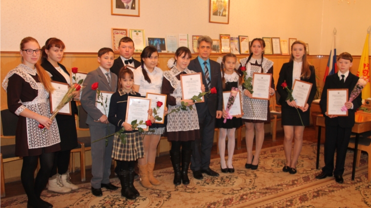 Талантливой молодёжи Шумерлинского района – стипендия главы администрации