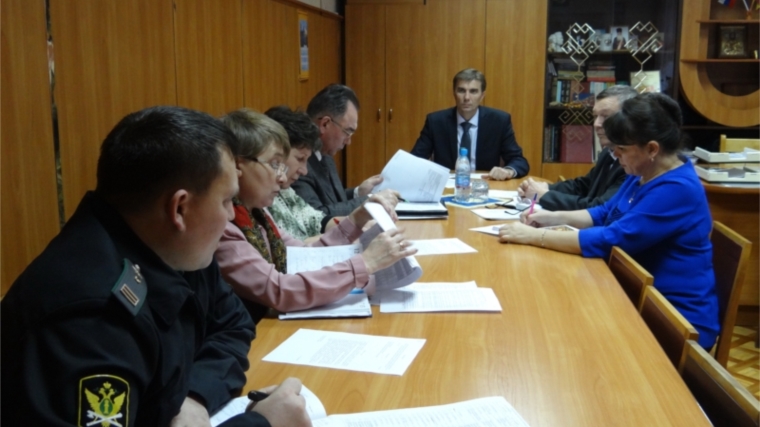 В администрации Комсомольского района состоялось очередное заседание Межведомственной комиссии по вопросам повышения доходов консолидированного бюджета Комсомольского района