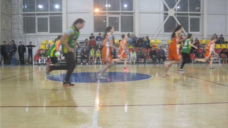 В спортивном зале ДЮСШ «Локомотив» стартовали игры муниципального этапа Школьной баскетбольной лиги «КЭС-БАСКЕТ» в городе Канаш сезона 2015-2016 года