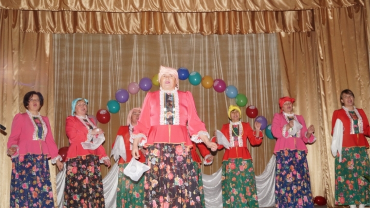 В Комсомольском районе прошёл праздник &quot;Восславим женщину&quot;, приуроченный к Дню матери в России