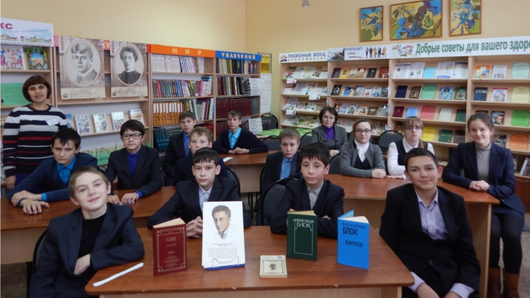 г.Канаш: Познавательно-развлекательная программа ко Дню матери «Ты одна такая любимая и родная»