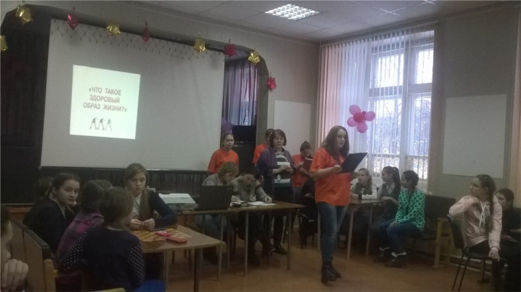 г.Канаш: Работа городской школы актива «Лидер» направлена на пропаганду здорового образа жизни среди молодежи