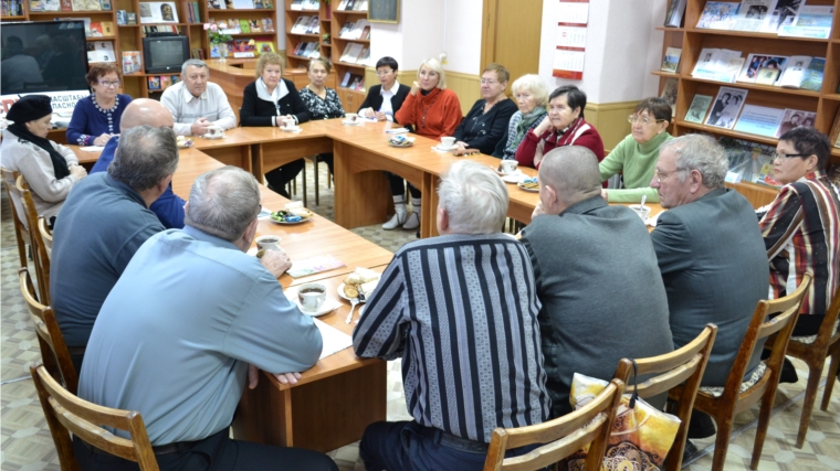 В Центральной библиотеке г.Канаш состоялась встреча жителей города с депутатом Собрания депутатов А.В. Александровым