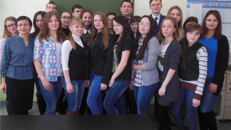 В рамках Международного дня борьбы с коррупцией для студентов Канашского финансово-экономического колледжа был проведен правовой час