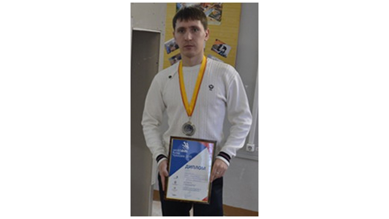 Учащийся Алатырского технологического колледжа Мастеров Олег занял второе место на Чемпионате рабочих профессий в городе Чебоксары