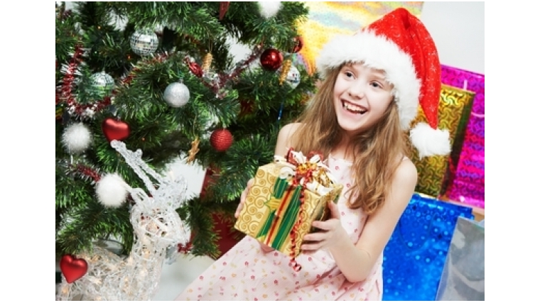 В Шумерле стартовала акция «Каждому ребенку новогодний подарок»