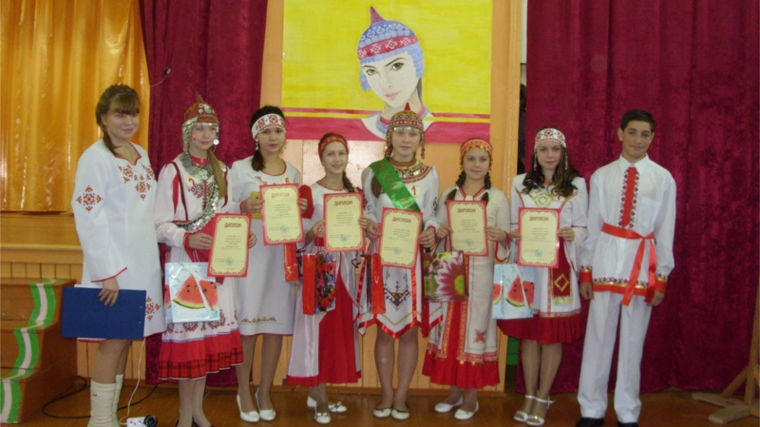 В Алатырском районе прошел конкурс «Чувашская красавица - 2015»