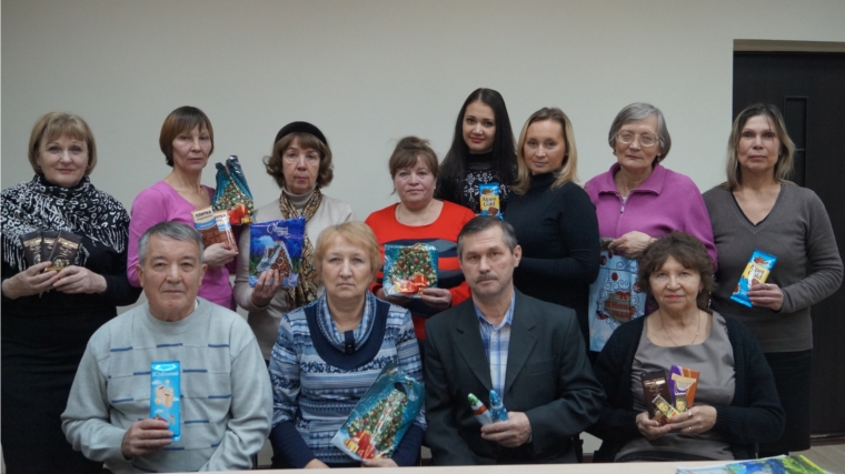 ТОСы Ленинского района присоединились к районной акции «Шоколадный подарок каждому ребенку»