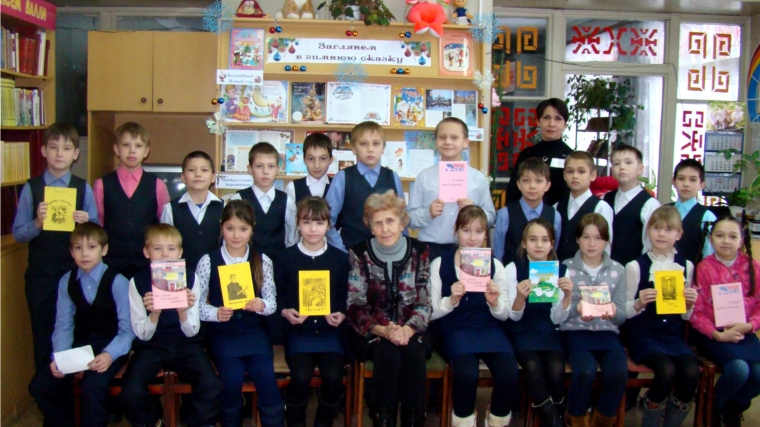 Учащиеся школ города Канаш продолжают знакомиться с канашскими поэтами