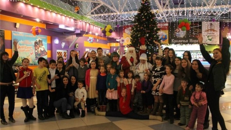 Более 300 молодых людей приняли участие в добровольческой акции «Новогодняя мечта»