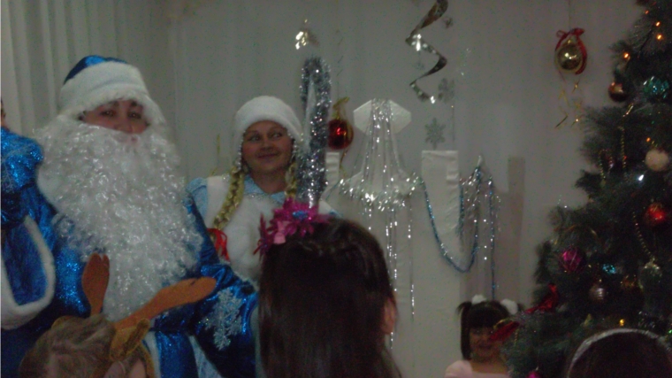 Благотворительная ёлка «Созвездие добра» прошла в МБДОУ «Детский сад №5 «Радуга»