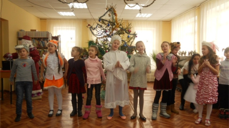 В детской библиотеке города Мариинский Посад открыли Год российского кино