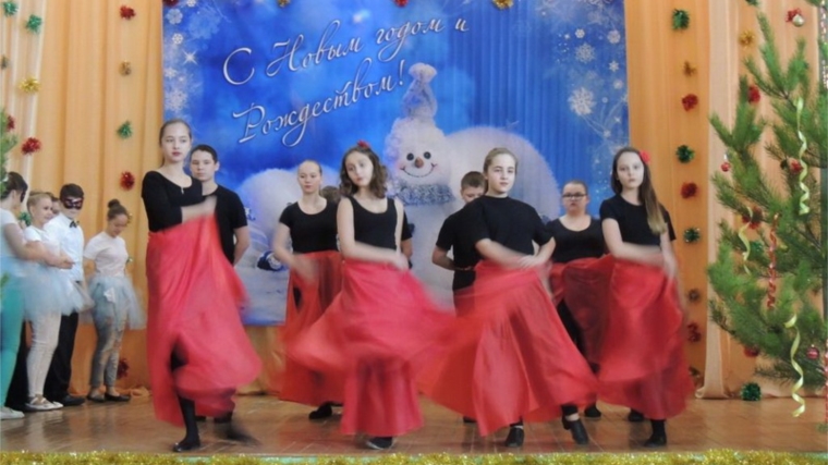 Танцевальный фестиваль в городе Шумерле объединил людей во имя дружбы и мира, позволяя говорить им на одном языке — языке хореографии