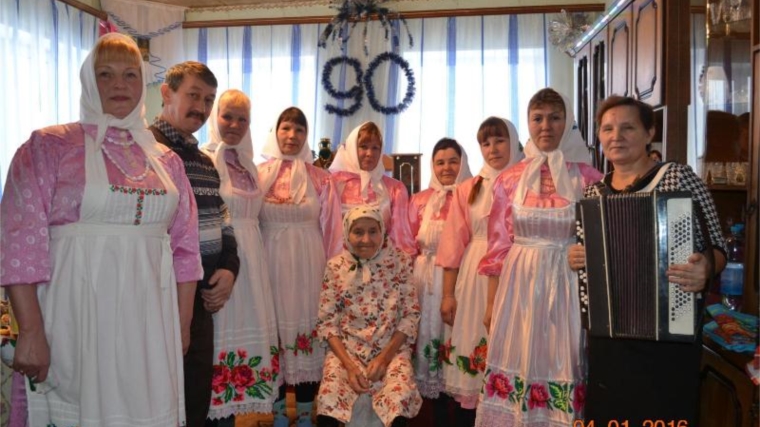 _Труженица тыла Елена Акимова празднует свой 90 летний юбилей