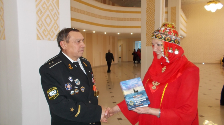 Акция «Подари музею экспонат» в действии в Канашском краеведческом музее