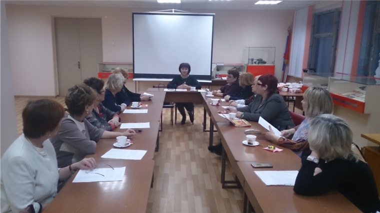 На заседании президиума Женсовета города Чебоксары обсужден ряд важных вопросов