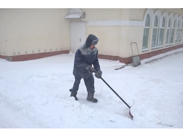 В районах города Чебоксары определят лучшего дворника (&quot;Чебоксары.ру&quot;)