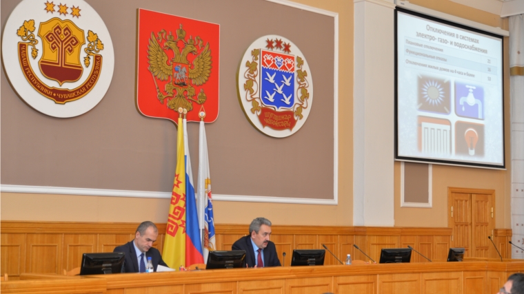 Темпов не снижать: глава города Леонид Черкесов провел очередную планерку