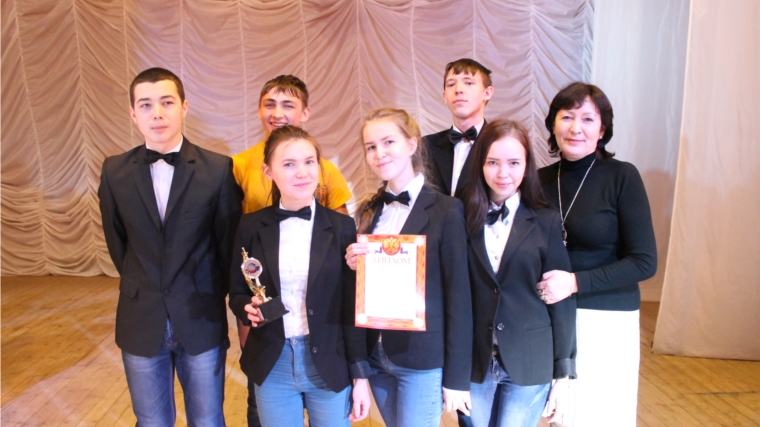 Аликовский район: фестиваль молодежных команд КВН собрал самых креативных и остроумных ребят