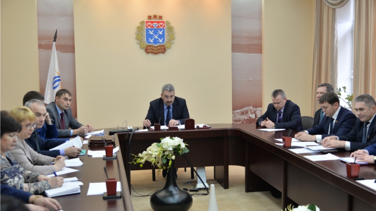 Глава г. Чебоксары Леонид Черкесов провел рабочее совещание по «неформальной» занятости