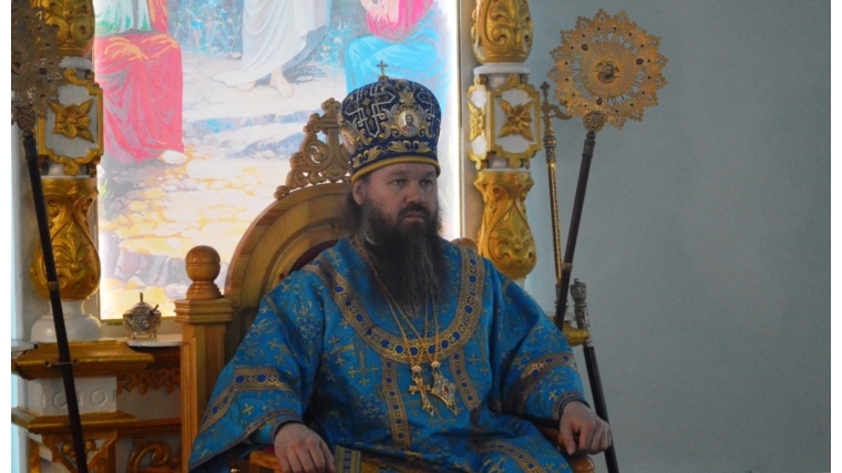 В праздник Сретения Господня епископ Стефан совершил Божественную литургию в храме святителя Николая г. Канаш