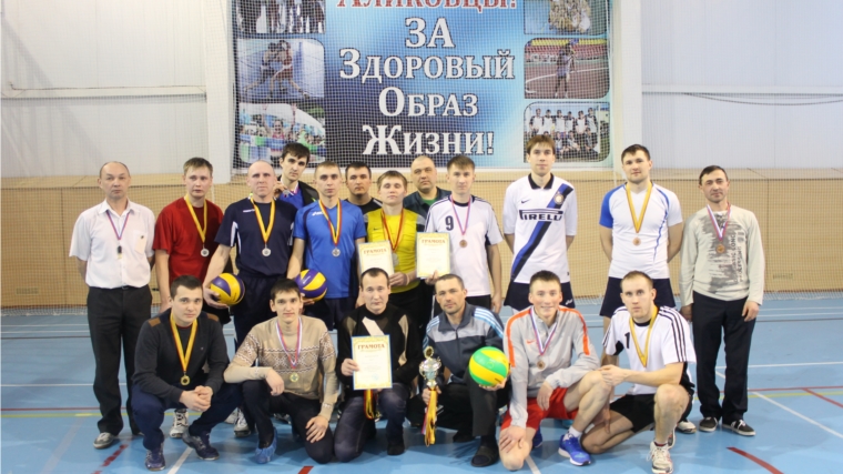 Молодежная команда Таутовского поселения завоевала переходящий Кубок по волейболу