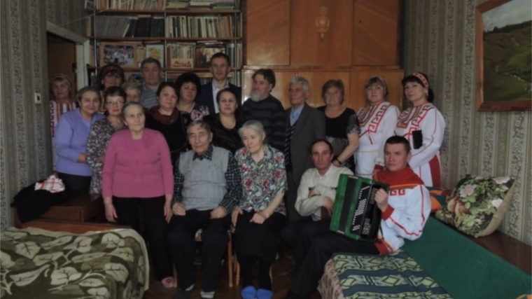 Знаменитый уроженец Мариинско-Посадского района, заслуженный работник культуры Чувашии Никифор Наумов отметил 80-летний юбилей