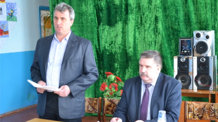 Глава администрации Порецкого района Евгений Лебедев встретился с жителями Рындинского сельского поселения