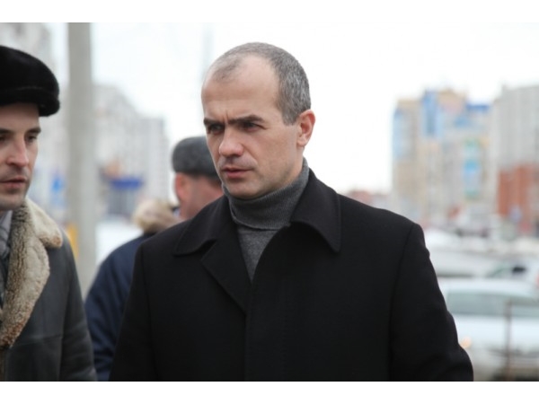 «Ни рубля из бюджета»: Алексей Ладыков поручил закончить гарантийный ремонт дорог к 1 марта (&quot;Мой город Чебоксары&quot;)
