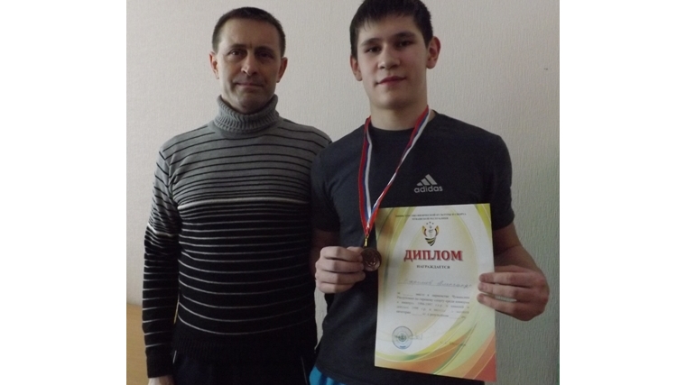 Ефремов Александр - призер республиканских соревнований по гиревому спорту