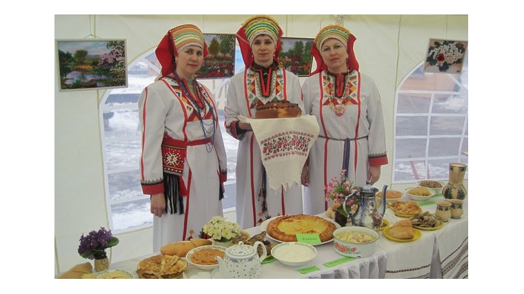 Алатырский район представил мордовскую кухню на фестивале национальных кухонь «Туслă çемьере» («В дружной семье»)