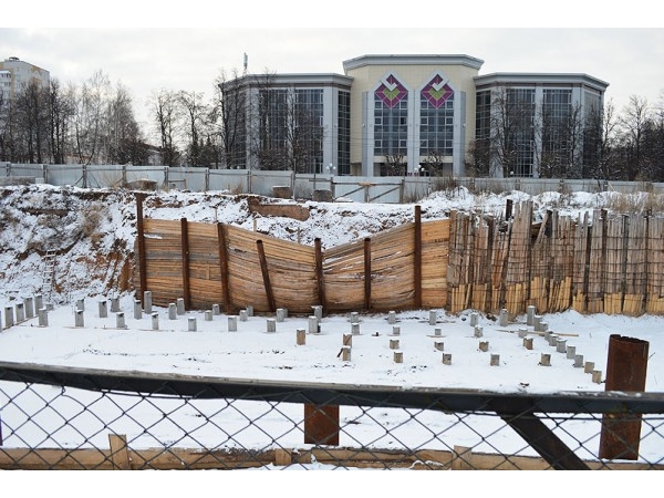 Приставы остановили строительство бизнес-центра «Два капитана» в Чебоксарах ("Мой город Чебоксары")