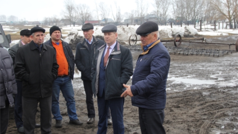 Для аграриев Шемуршинского района состоялось выездное совещание по проведению весенних полевых работ в 2016 году