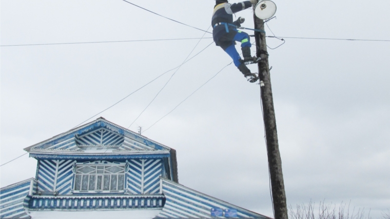 В Староайбесинском сельском поселении продолжается установка новых энергосберегающих уличных фонарей