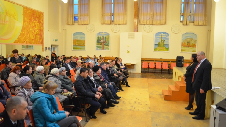 Депутаты отчитываются: Анна Спиридонова и Олег Скворцов представили своим избирателям подробные отчеты о своей депутатской деятельности