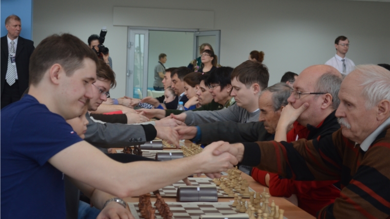 Старт дан: сильнейшие шахматисты страны вступили за награды Рапид Гран-при России в Чебоксарах