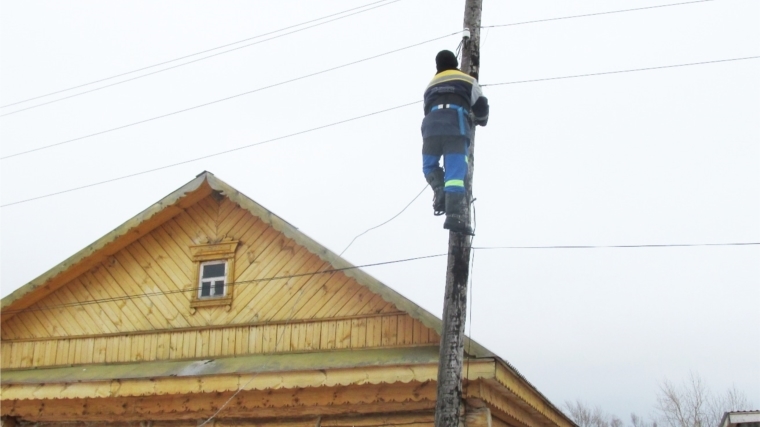 В Староайбесинском сельском поселении продолжается установка уличных светильников