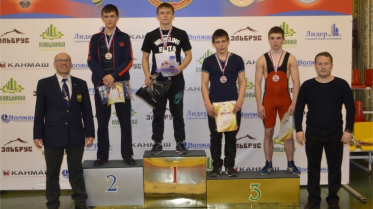 Воспитанник школы вольной борьбы города Канаша - призер чемпионата Приволжского федерального округа и 49-ого Всероссийского турнира по вольной борьбе памяти Героя гражданской войны В.И. Чапаева