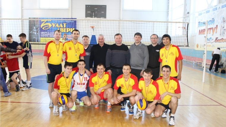 Сборная команда города Канаша - «бронзовый» призер первенства Чувашской Республики по волейболу 2016 года среди мужских команд второй лиги