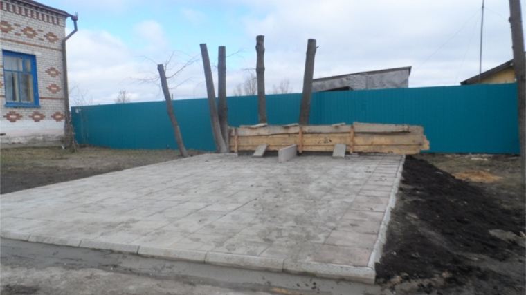 _Вести поселения: Работы по возведению памятника в деревне Новое Андиберево продолжаются