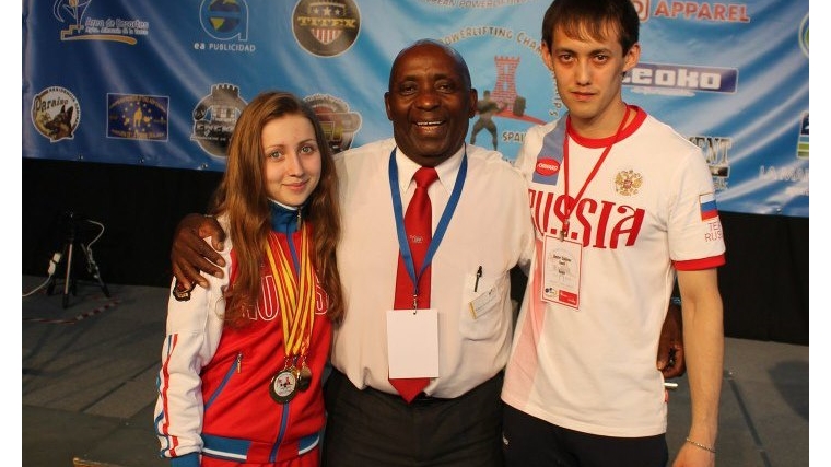 Спортсменка из Козловки завоевала «золото» на первенстве Европы по пауэрлифтингу