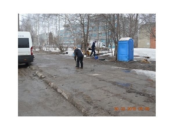 Водителей чебоксарских маршруток обязали следить за чистотой на конечных остановках