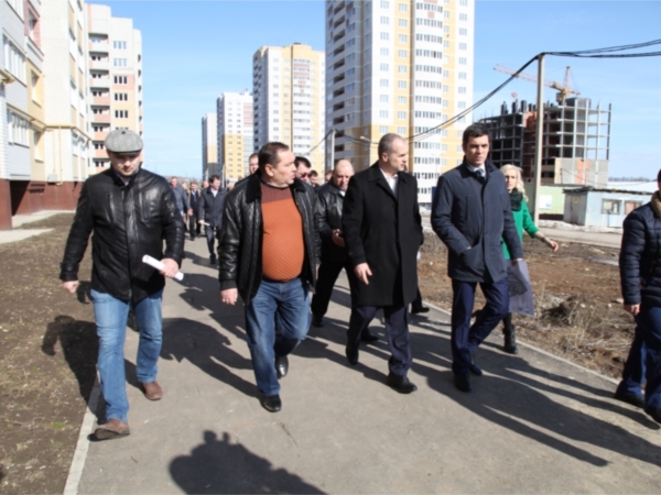 Выездное совещание по вопросам застройки 14 микрорайона по ул. Тракторостроителей прошло в Чебоксарах ("НТА-Приволжье")