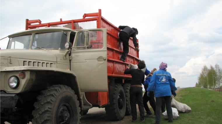 Вывоз мусора с территории Азимсирминского сельского поселения