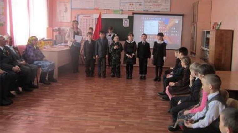 Встреча Знамени Победы в Торханской школе