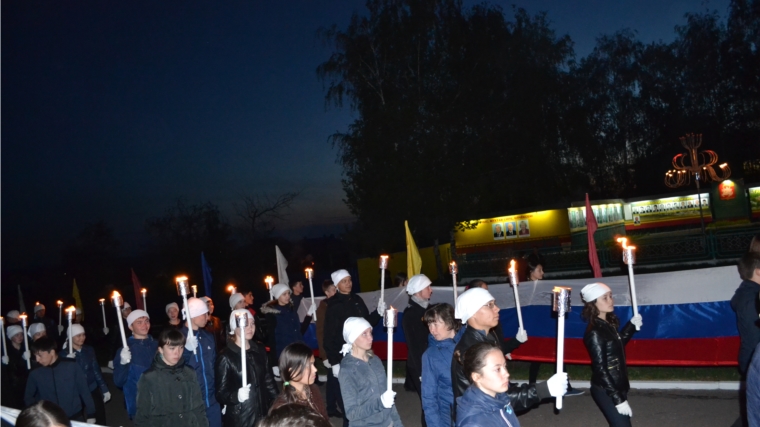 Торжественный митинг и факельное шествие молодежи состоялись в канун Дня Победы в Яльчикском районе
